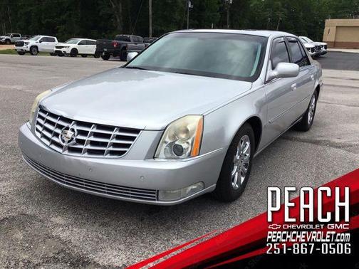 Radiant Silver 2009 Cadillac DTS 1SC