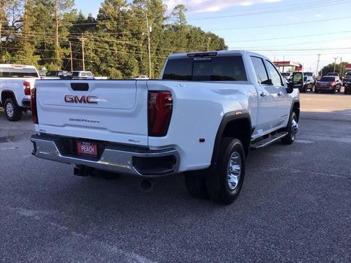 2026 GMC Sierra 3500 SLT