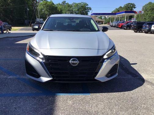 Brilliant Silver Metallic 2025 Nissan Altima 2.5 SV