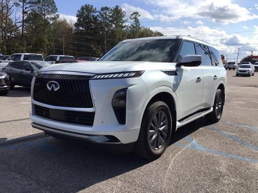 2025 INFINITI QX80 PURE