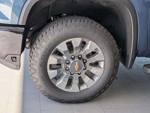 2025 Chevrolet Silverado 2500 Custom