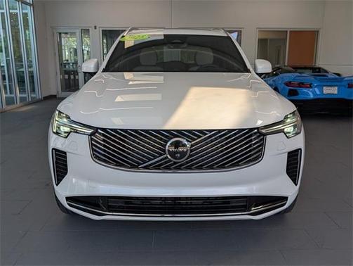 2025 Volvo XC90 B6 Ultra