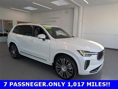2025 Volvo XC90 B6 Ultra