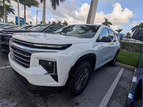 2025 Chevrolet Traverse LT