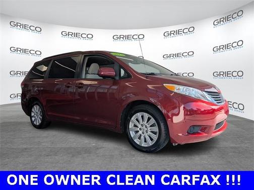 2013 Toyota Sienna LE