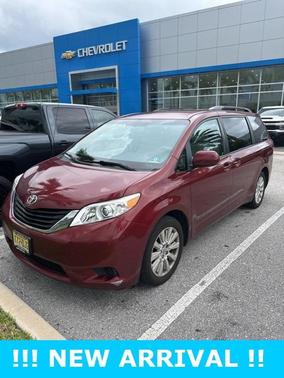 2013 Toyota Sienna LE
