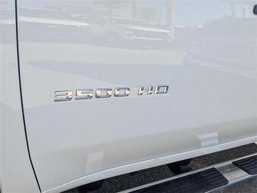 2026 Chevrolet Silverado 3500 WT