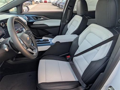 2026 Chevrolet Equinox EV LT 2