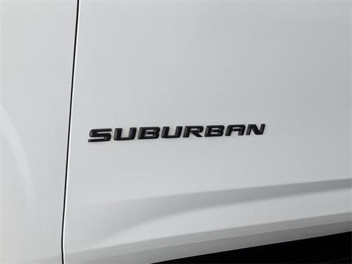 2022 Chevrolet Suburban RST