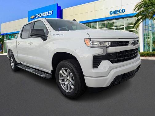 Summit White 2026 Chevrolet Silverado 1500 RST