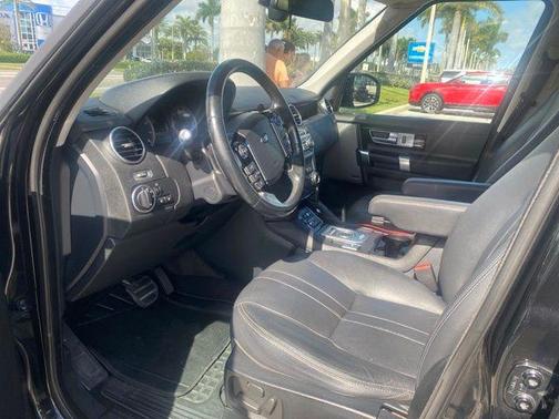 2016 Land Rover LR4 Base