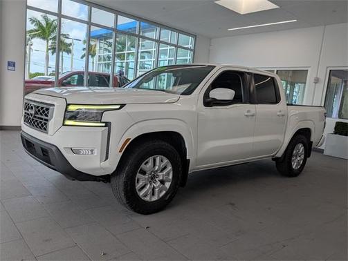 2022 Nissan Frontier SV