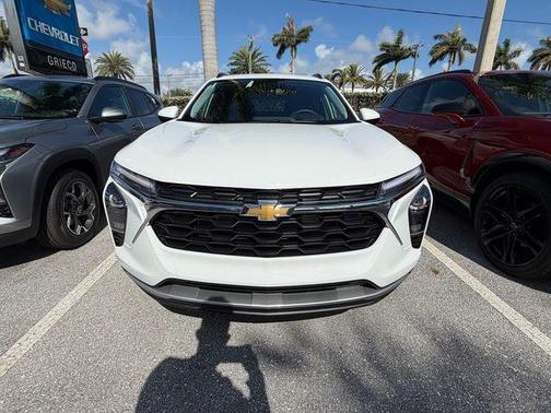 Summit White 2026 Chevrolet Trax LT