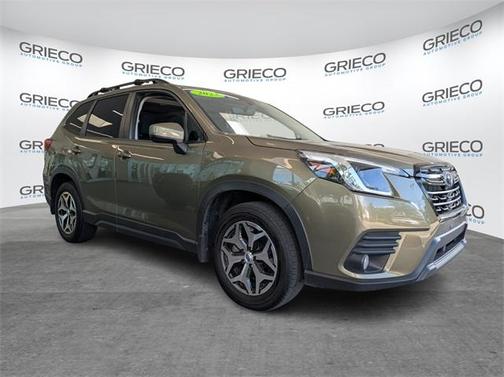 2023 Subaru Forester Premium