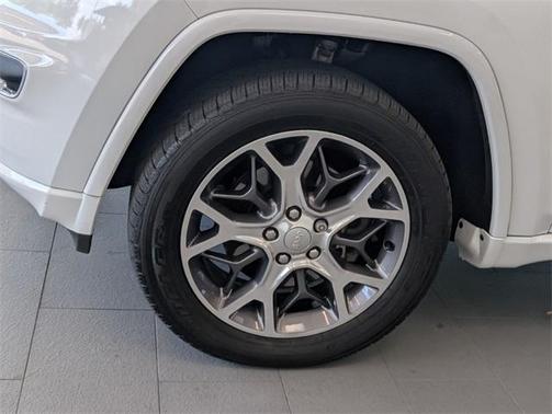 2020 Jeep Grand Cherokee Overland