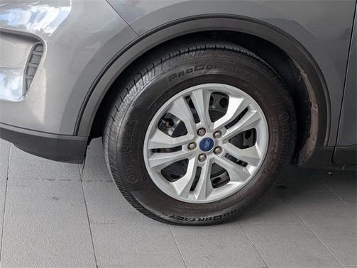 2022 Ford Escape S