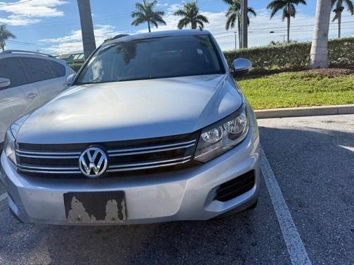 2015 Volkswagen Tiguan Auto SE