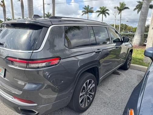 2022 Jeep Grand Cherokee L Overland