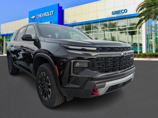 Mosaic Black Metallic 2026 Chevrolet Traverse Z71