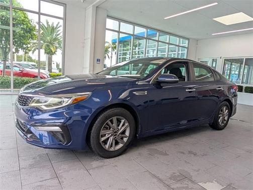 2020 Kia Optima LX