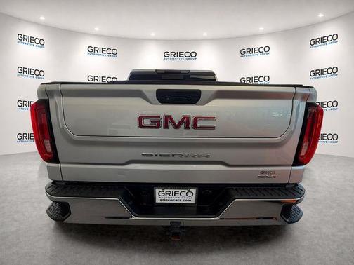 Quicksilver Metallic 2019 GMC Sierra 1500 SLT