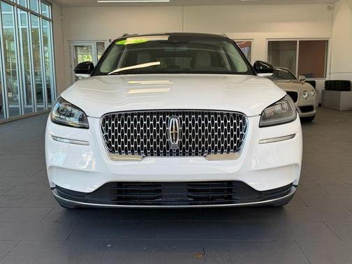 Pristine White 2022 Lincoln Corsair Standard