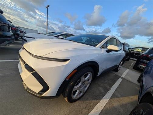 2026 Chevrolet Equinox EV LT 2