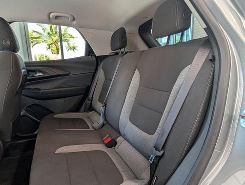 Sterling Gray Metallic 2023 Chevrolet Trailblazer LT
