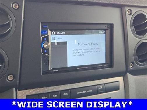 2006 Jeep Commander Base