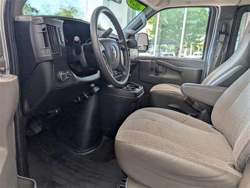 2020 Chevrolet Express 3500 LT