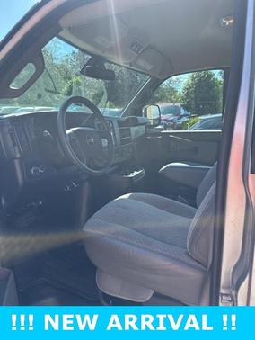 2020 Chevrolet Express 3500 LT