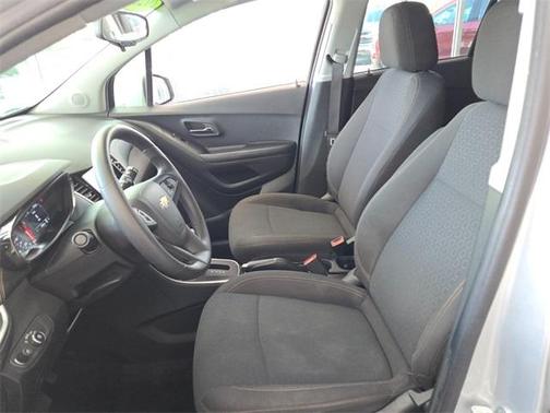 2022 Chevrolet Trax LS