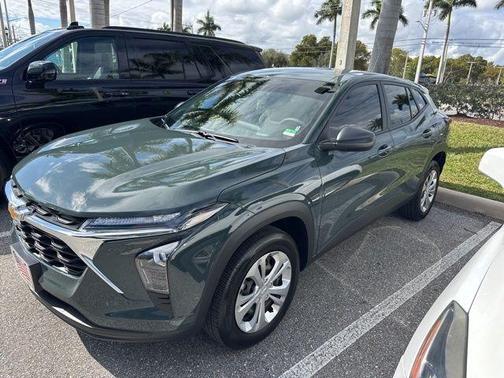 2025 Chevrolet Trax LS