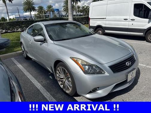 2013 INFINITI G37x Base