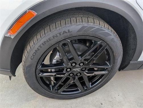 2026 Chevrolet Equinox EV LT 2