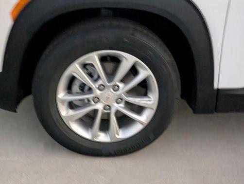 Summit White 2026 Chevrolet Trailblazer LS