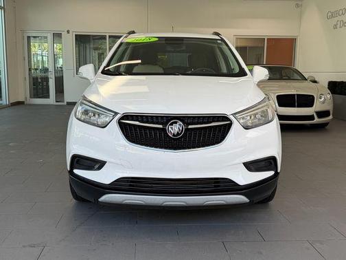 Summit White 2018 Buick Encore Preferred