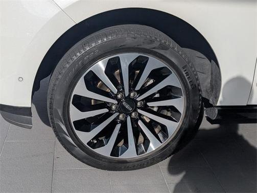 2022 Lincoln Navigator L Reserve