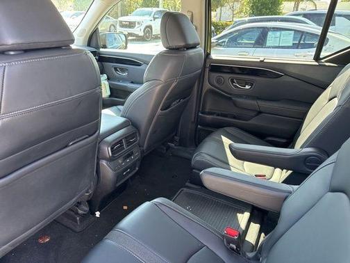 2023 Honda Pilot EX-L 7-Passenger