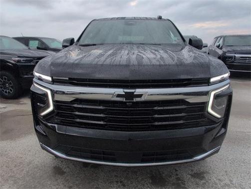 2025 Chevrolet Suburban LS