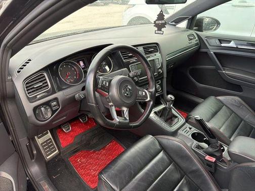 2016 Volkswagen Golf GTI SE
