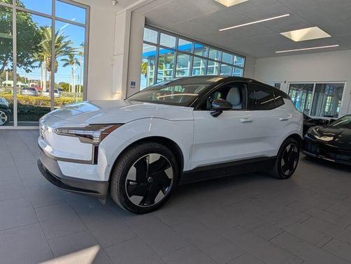 2025 Volvo EX30 Twin Motor Ultra