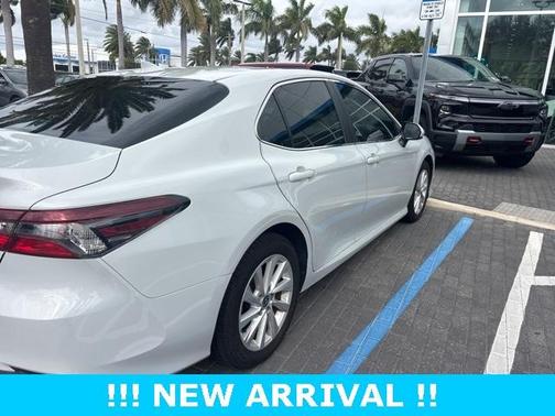 2022 Toyota Camry LE