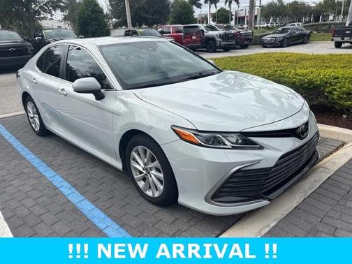 2022 Toyota Camry LE