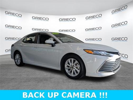 2022 Toyota Camry LE
