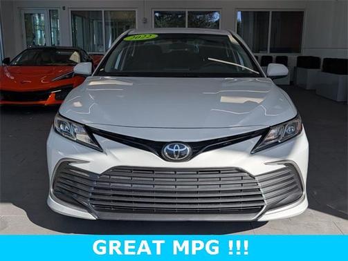 2022 Toyota Camry LE