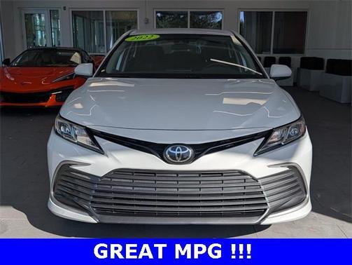 2022 Toyota Camry LE