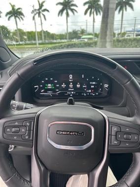 2024 GMC Yukon Denali Ultimate