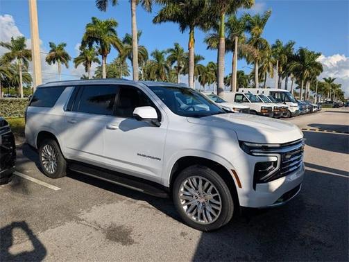 2025 Chevrolet Suburban LT