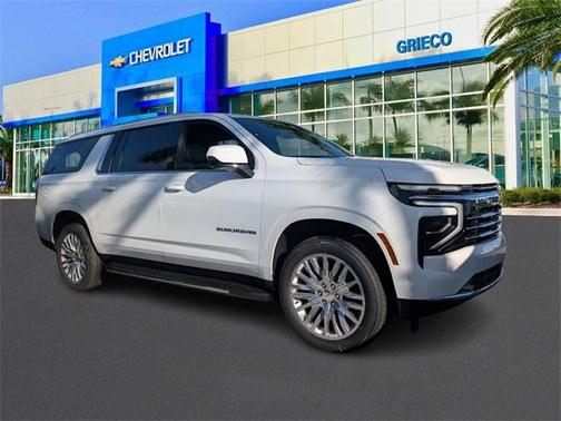 2025 Chevrolet Suburban LT